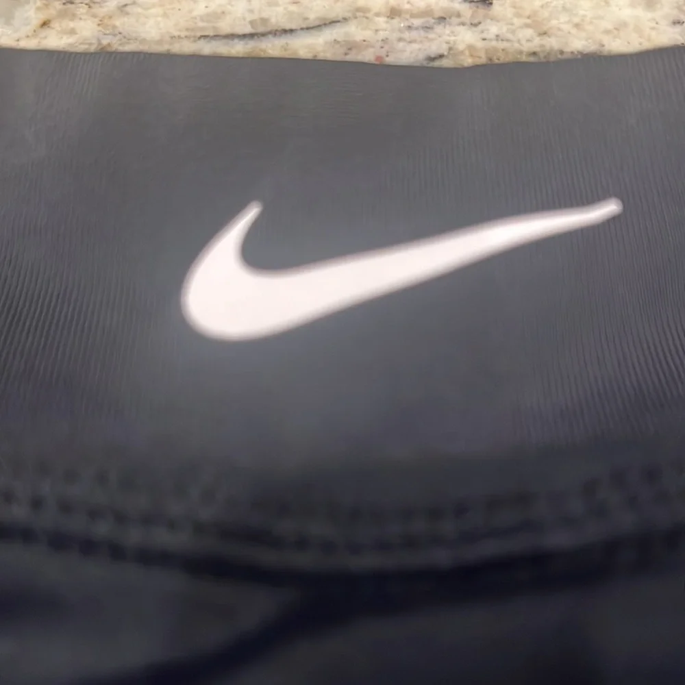 Nike swim bottoms - Picture 2 of 3